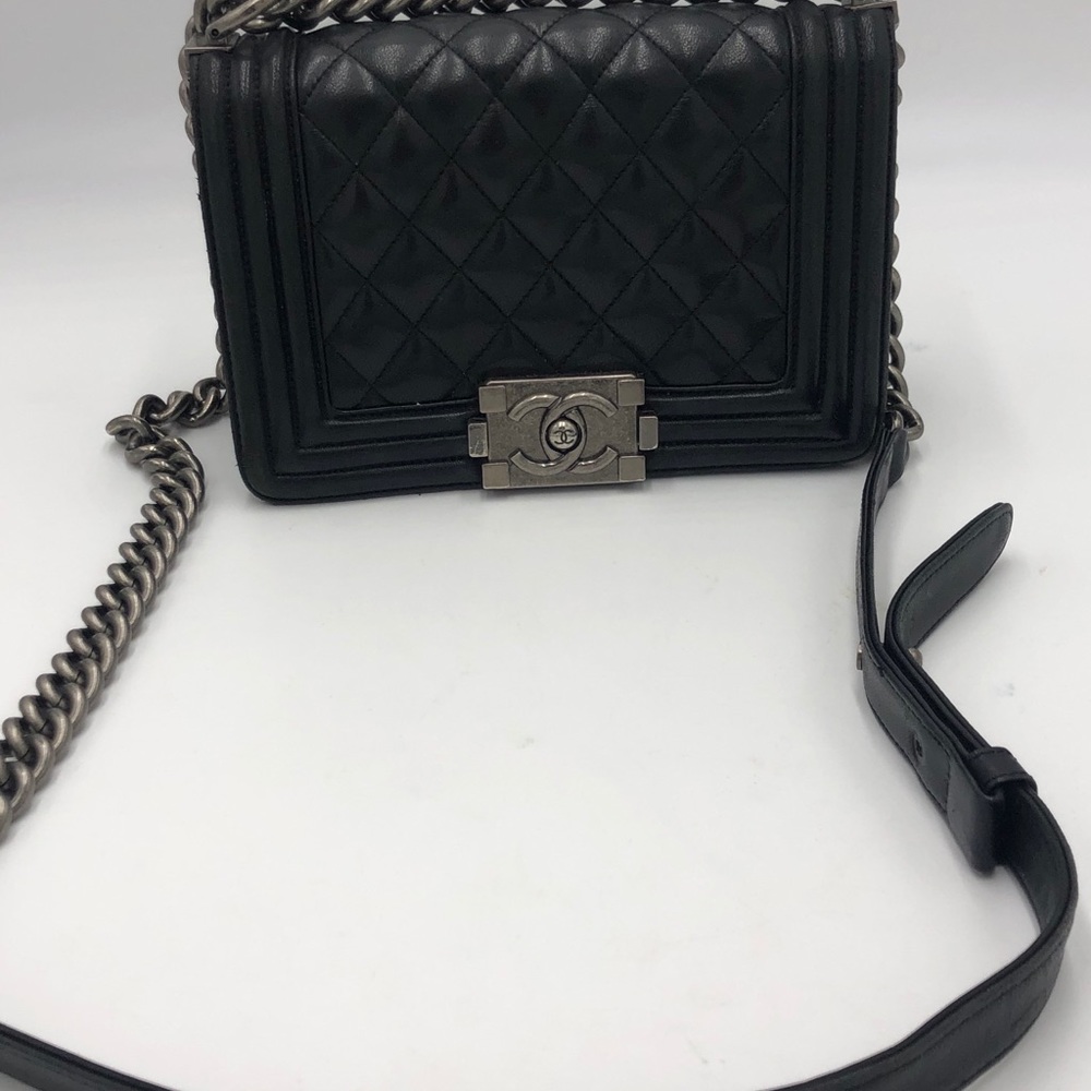 Chanel Boy Flap Bag Quilted Lambskin Old Medium